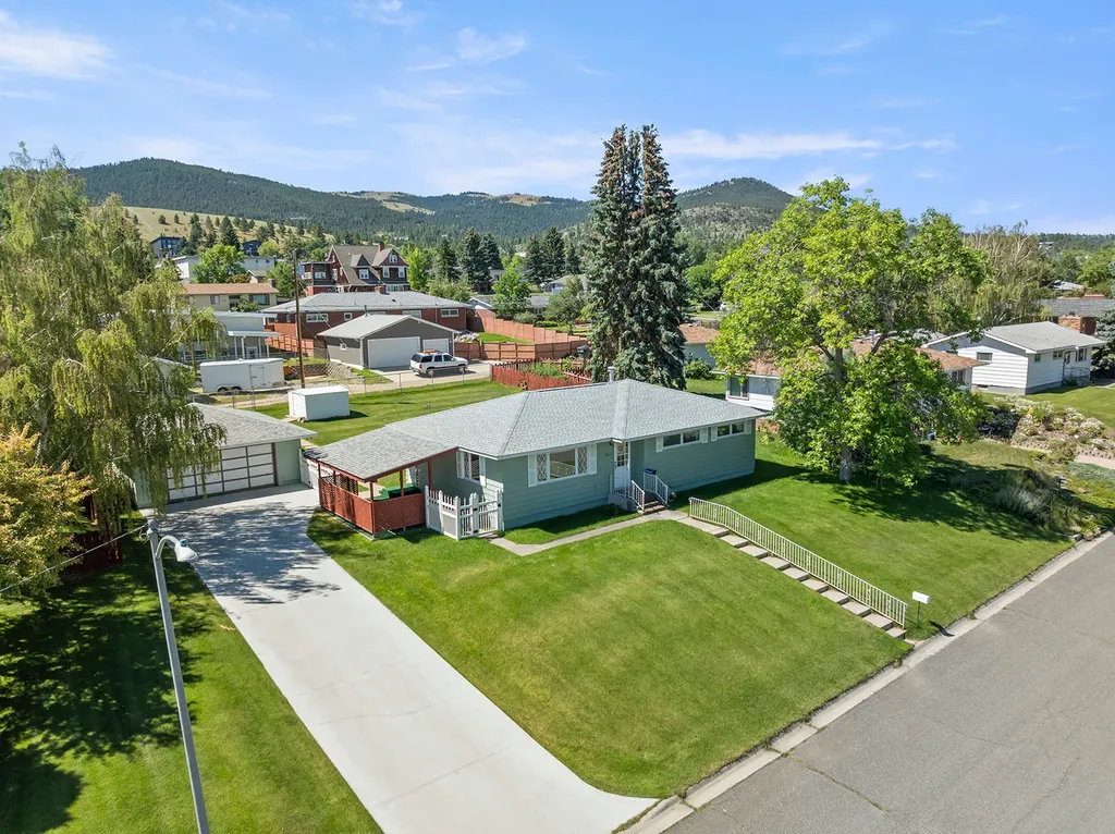2017 Highland Street Helena MT 59601