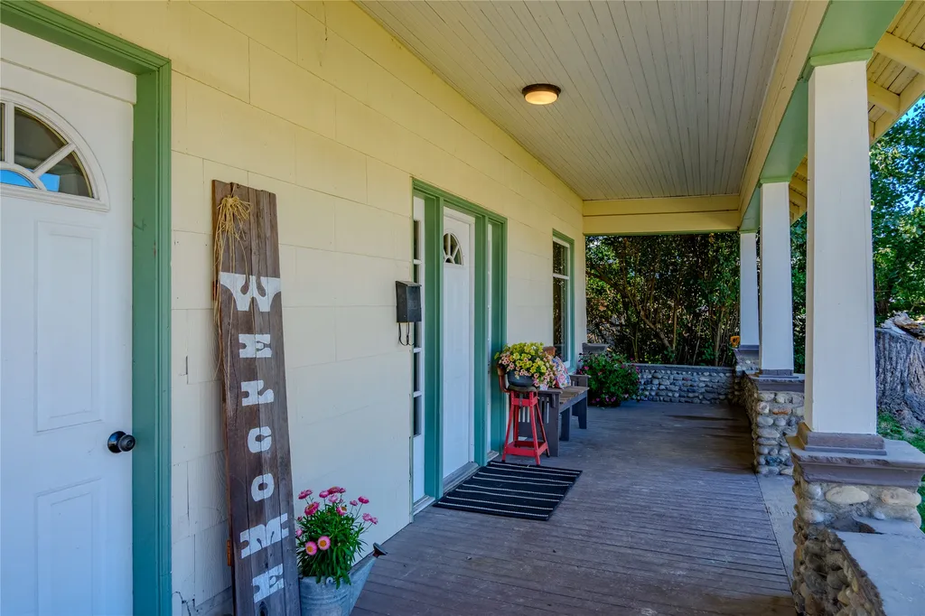 322 Nevada Avenue Libby MT 59923