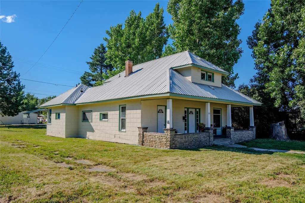 322 Nevada Avenue Libby MT 59923