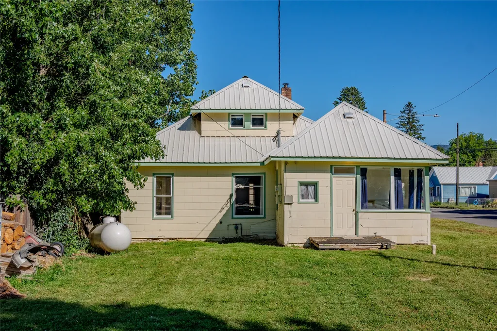 322 Nevada Avenue Libby MT 59923