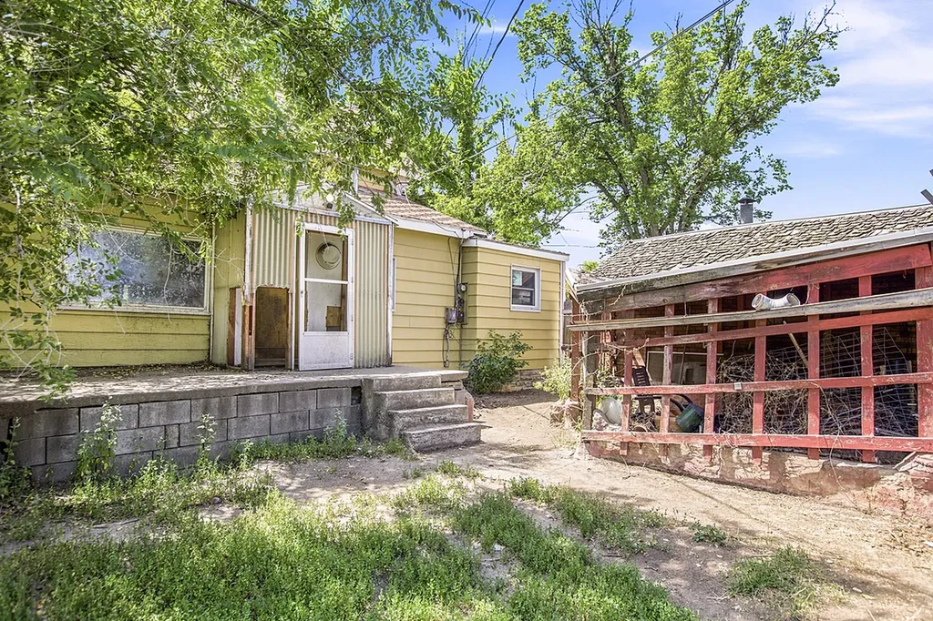 1624 Chestnut Street Helena MT 59601