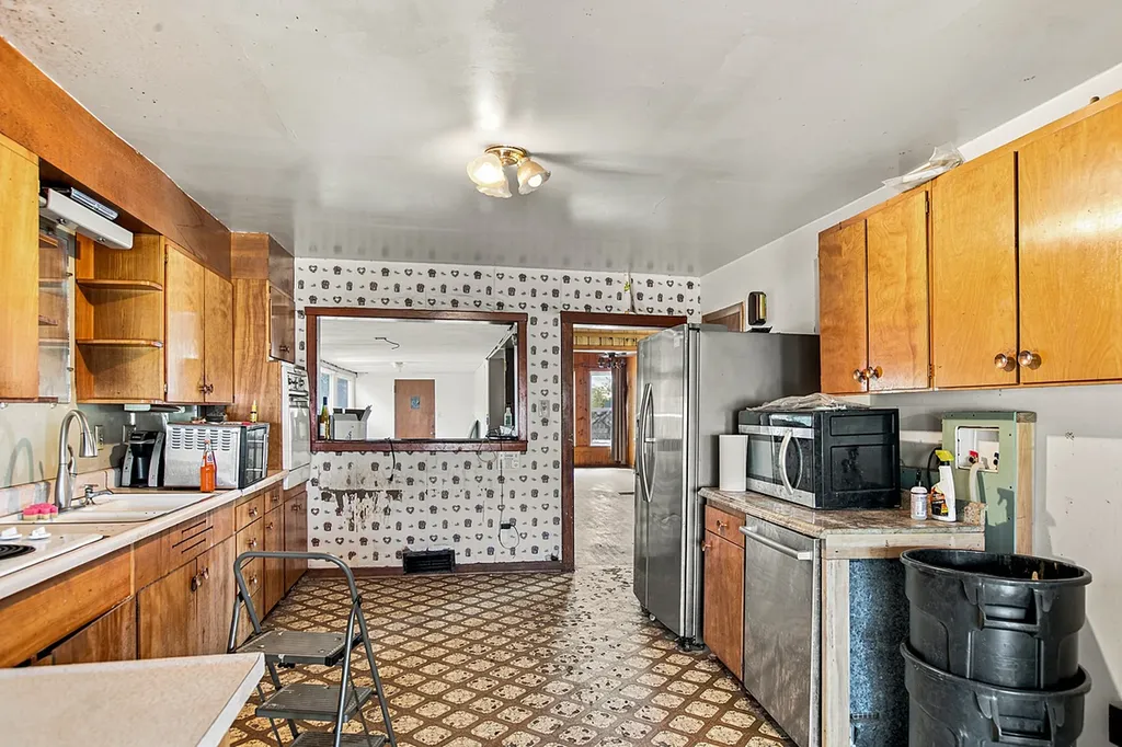 1624 Chestnut Street Helena MT 59601
