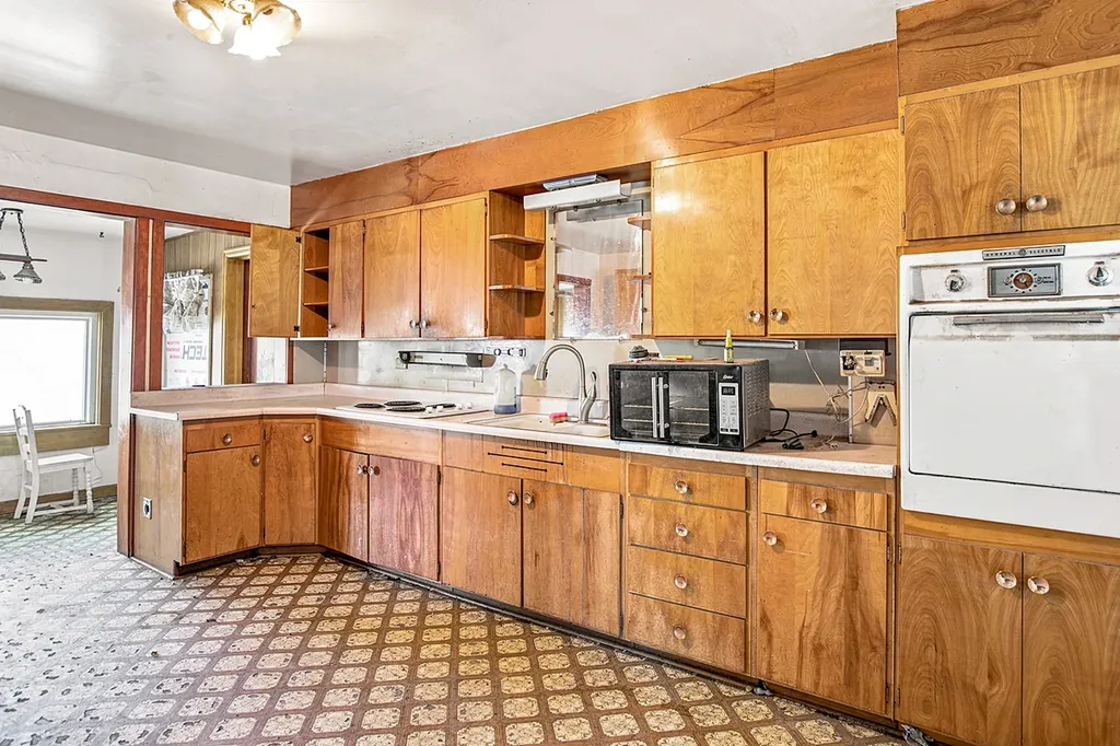 1624 Chestnut Street Helena MT 59601
