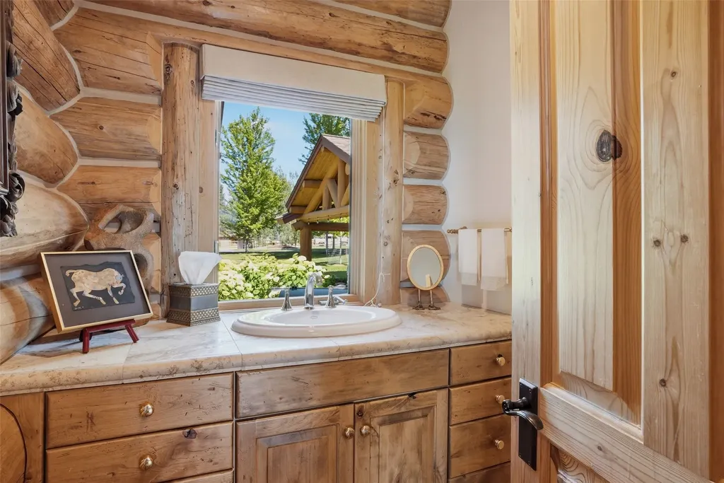 533 Diamond 3 Road Corvallis MT 59828