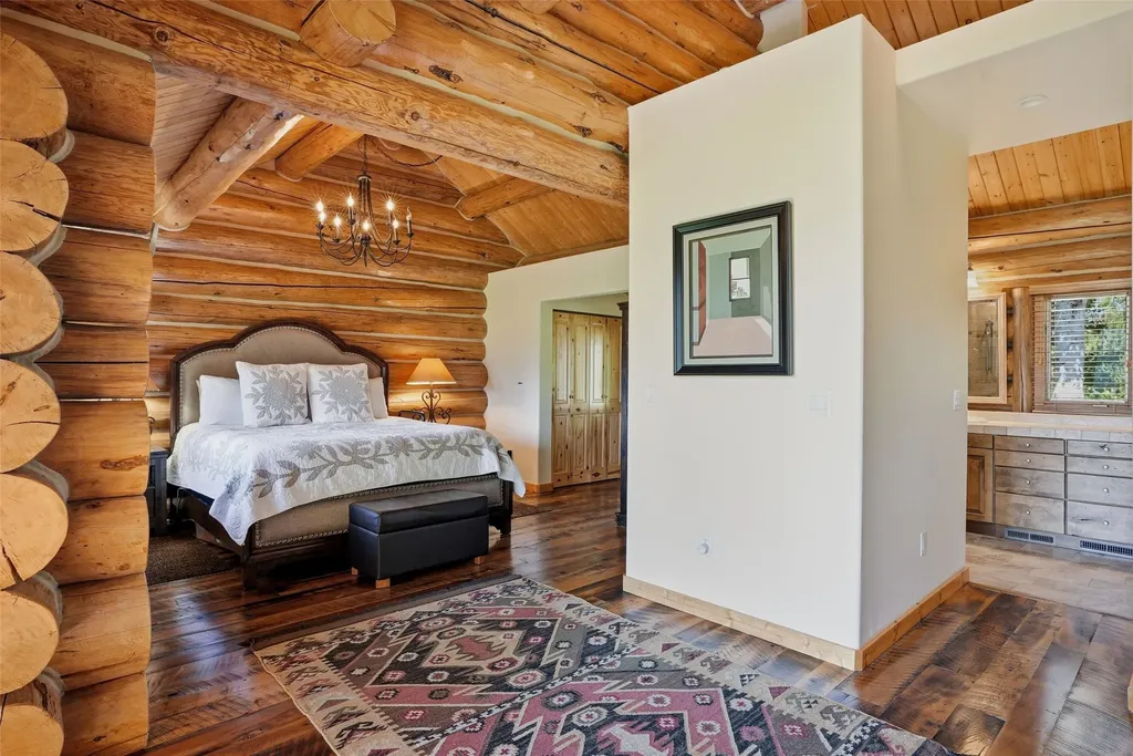 533 Diamond 3 Road Corvallis MT 59828