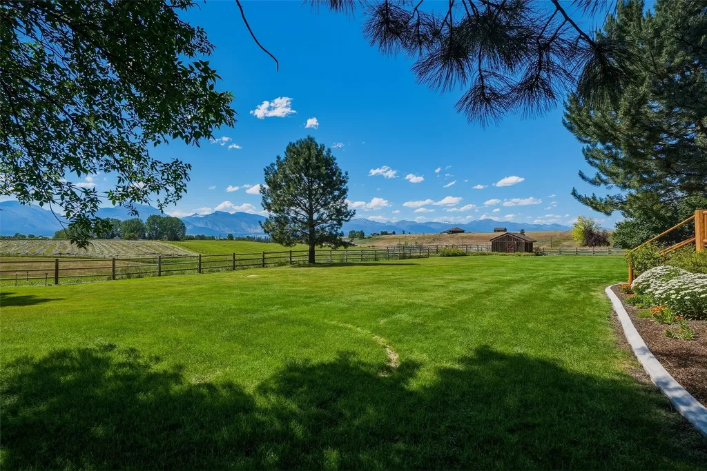 533 Diamond 3 Road Corvallis MT 59828