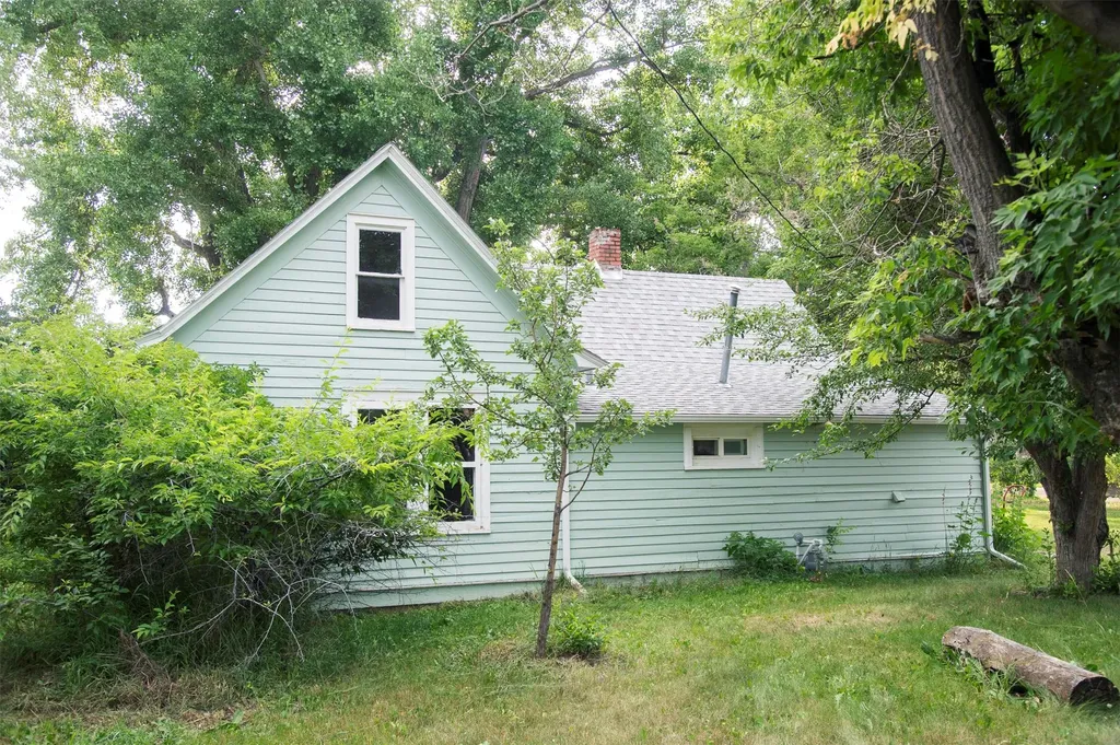 306 4th Avenue SW Choteau MT 59422