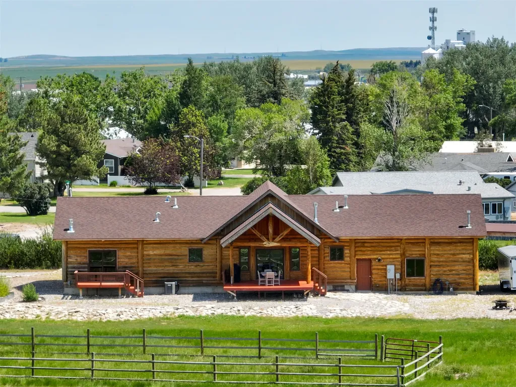 10 Dupuyer Avenue Valier MT 59486