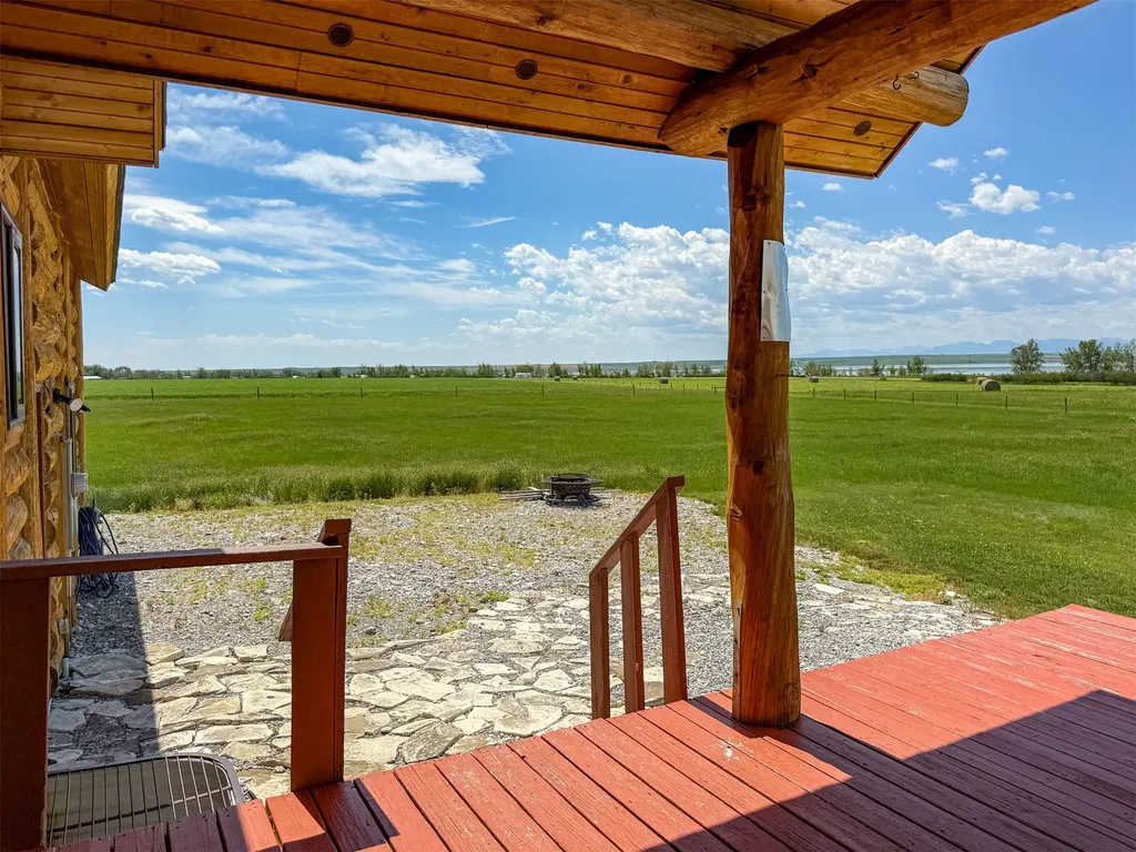 10 Dupuyer Avenue Valier MT 59486