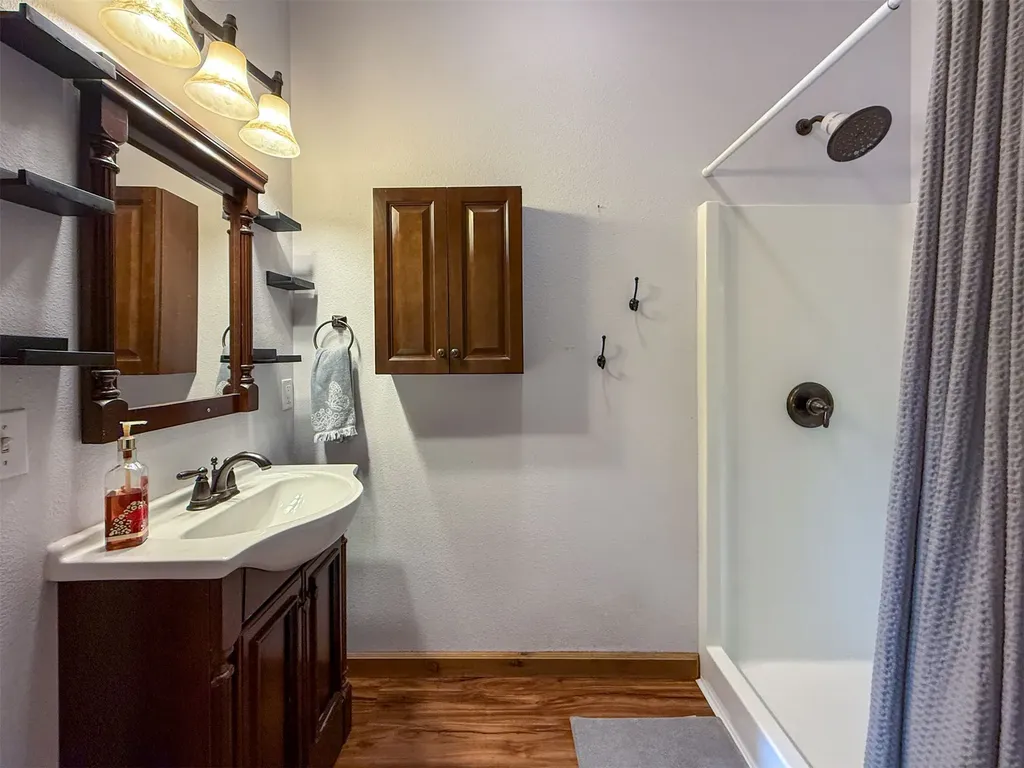 10 Dupuyer Avenue Valier MT 59486
