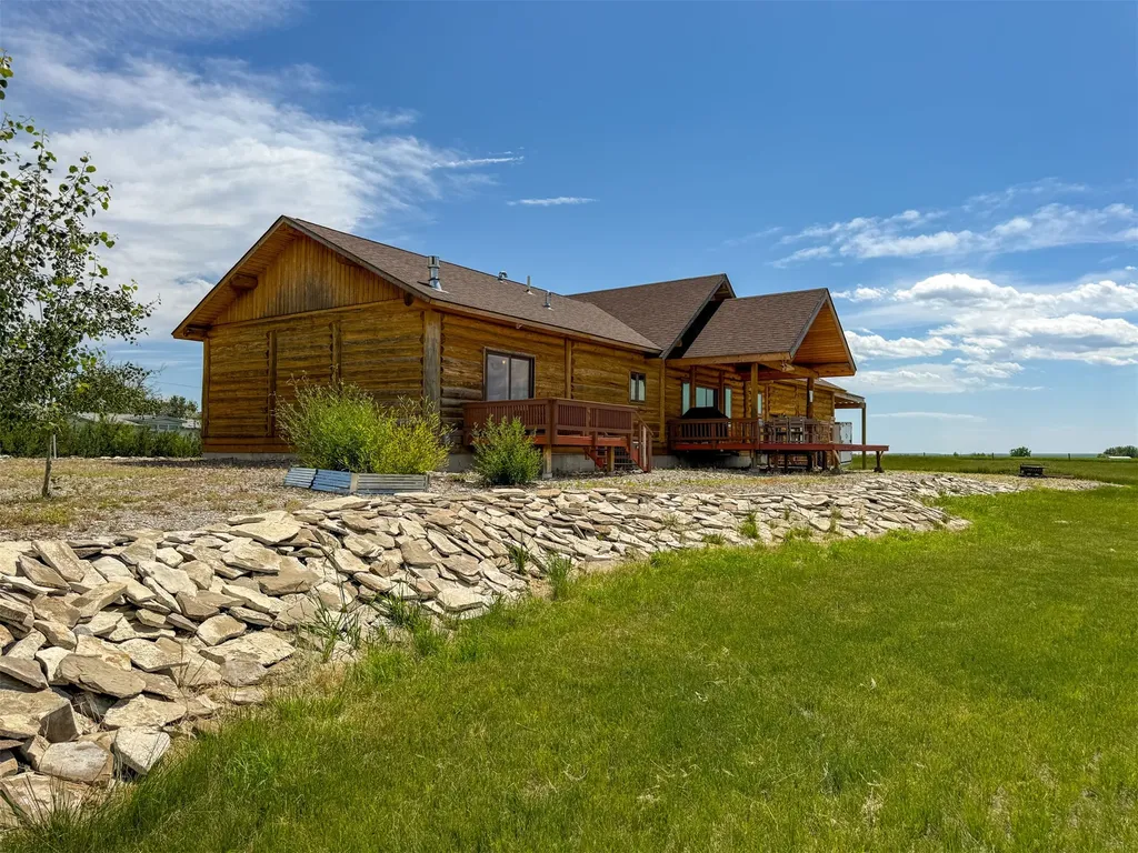 10 Dupuyer Avenue Valier MT 59486