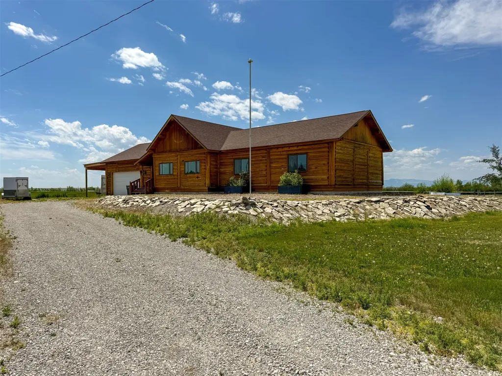 10 Dupuyer Avenue Valier MT 59486