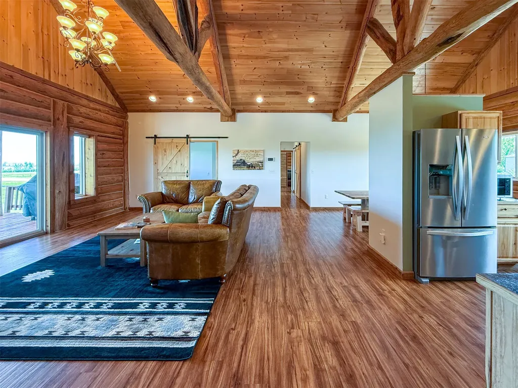 10 Dupuyer Avenue Valier MT 59486