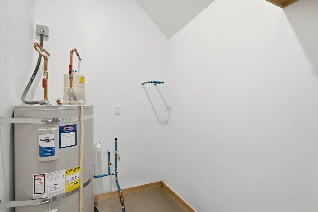 385 S Eighty Drive Somers MT 59932
