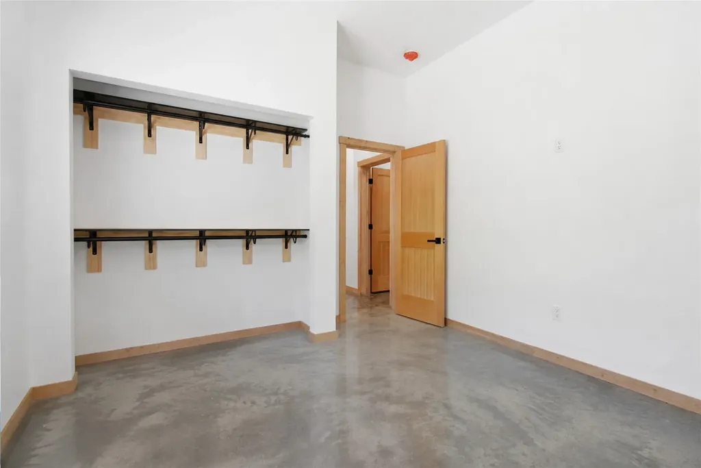 385 S Eighty Drive Somers MT 59932