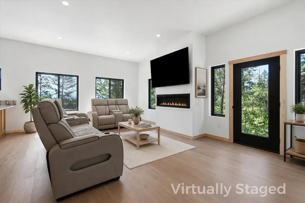 385 S Eighty Drive Somers MT 59932