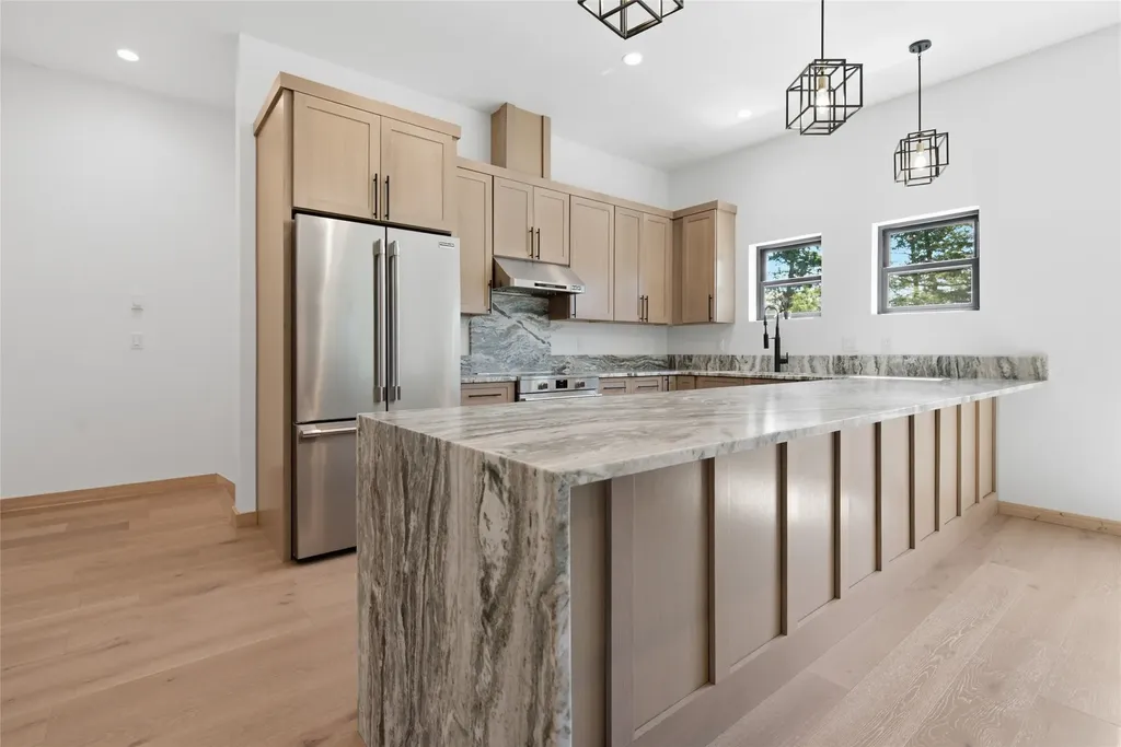 385 S Eighty Drive Somers MT 59932
