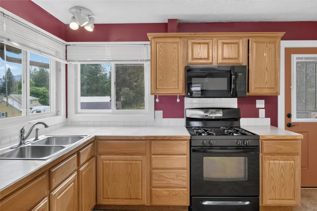 421 Warren Road Libby MT 59923