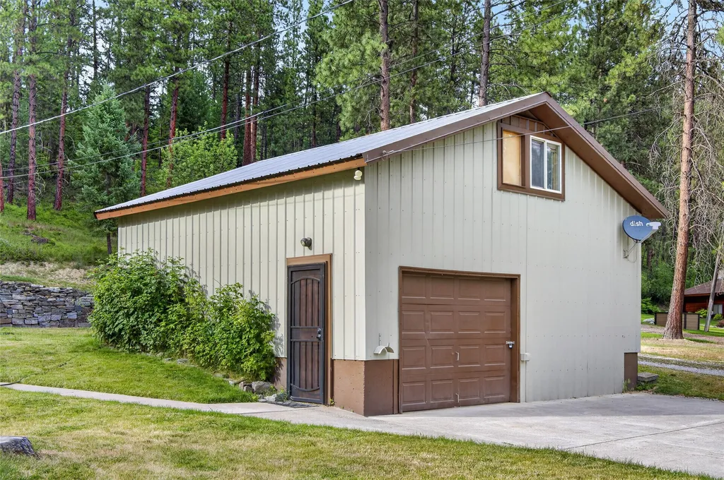421 Warren Road Libby MT 59923