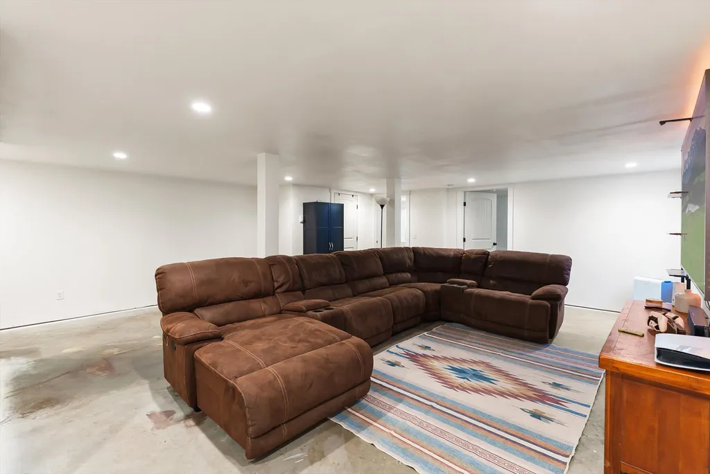 6 12th Avenue W Polson MT 59860