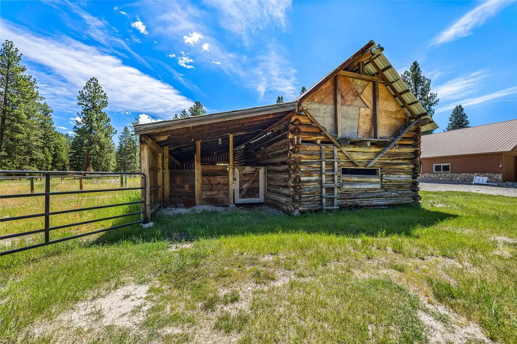 9786 West Fork Road Darby MT 59829