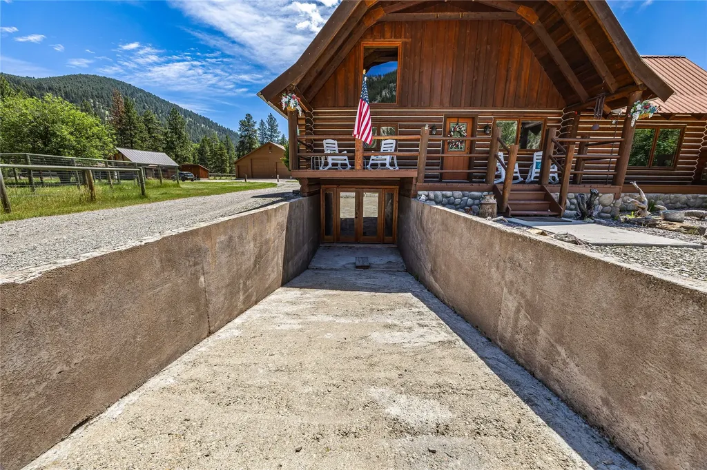 9786 West Fork Road Darby MT 59829