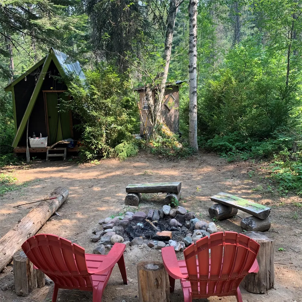 920 & 928 Bailey Drive Columbia Falls MT 59912