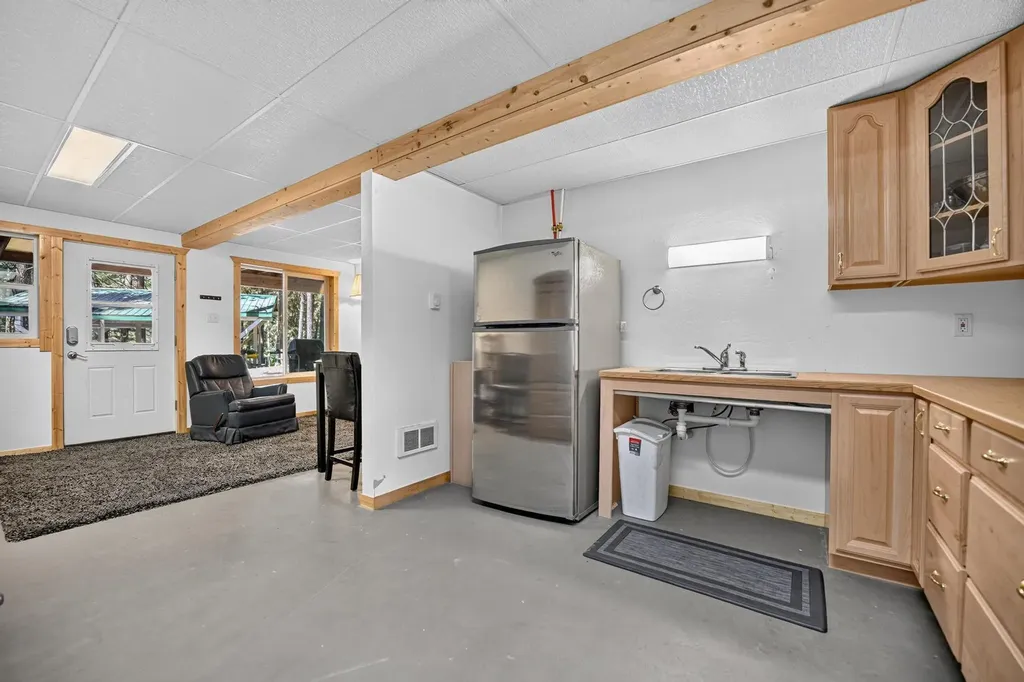 100 Pine Bay Drive Rexford MT 59930