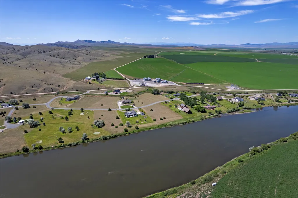 44 Missouri View Loop Toston MT 59643