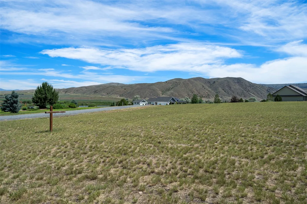 44 Missouri View Loop Toston MT 59643