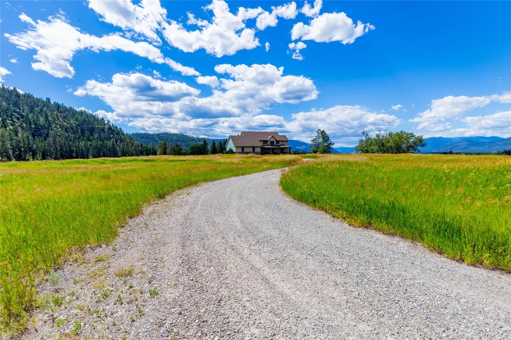 22 Woods Rose Lane Plains MT 59859