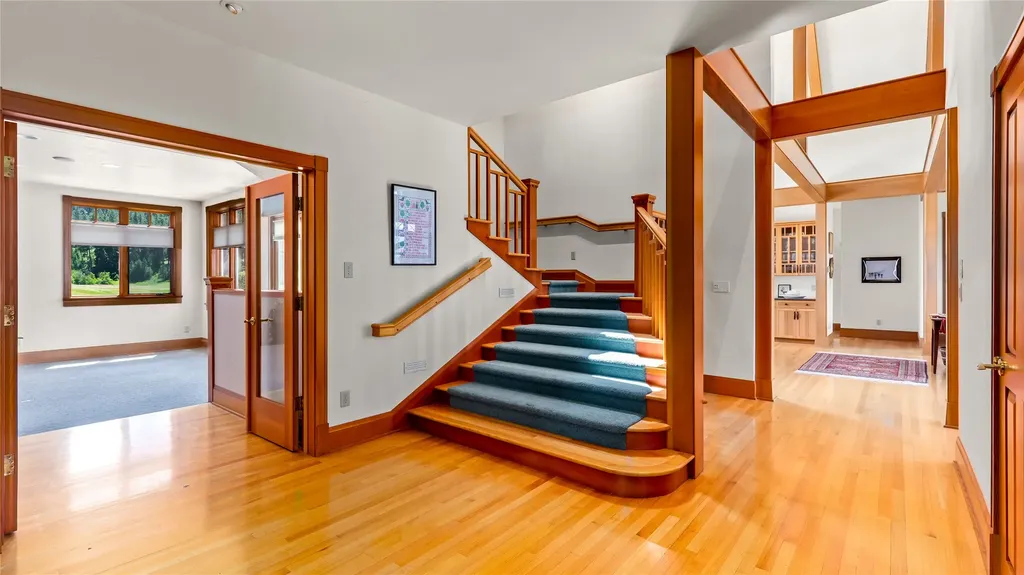 22 Woods Rose Lane Plains MT 59859