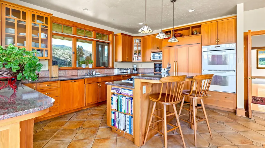 22 Woods Rose Lane Plains MT 59859