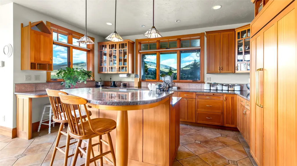 22 Woods Rose Lane Plains MT 59859