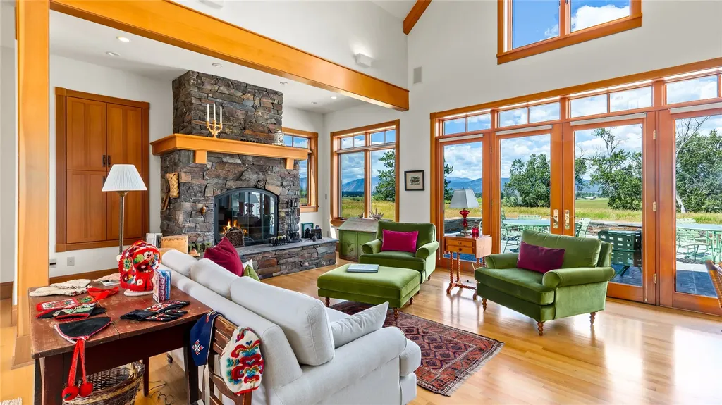 22 Woods Rose Lane Plains MT 59859