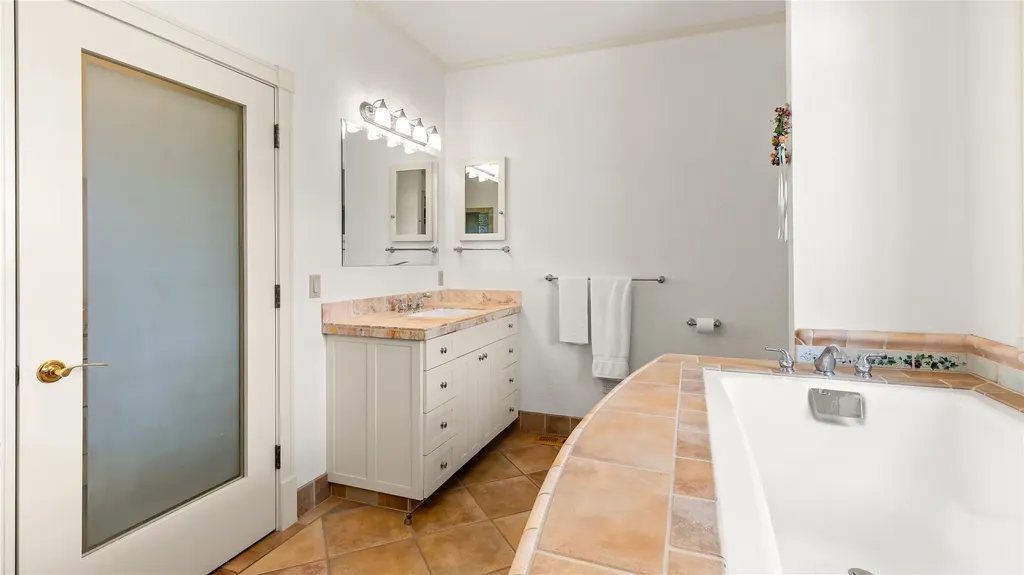 22 Woods Rose Lane Plains MT 59859
