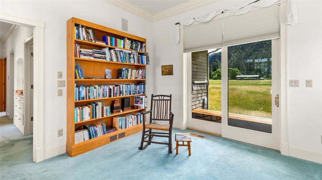 22 Woods Rose Lane Plains MT 59859