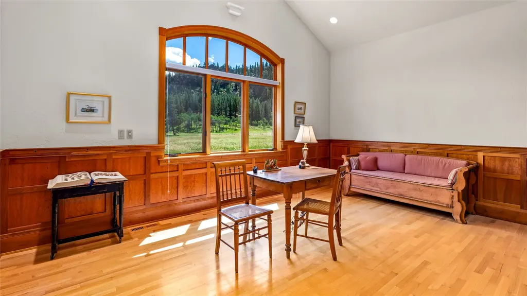 22 Woods Rose Lane Plains MT 59859