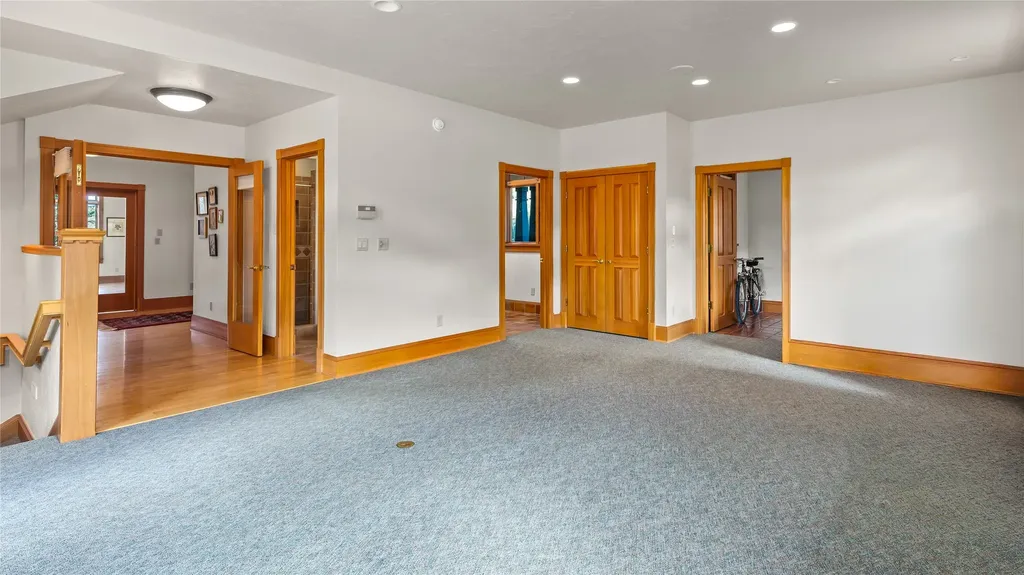 22 Woods Rose Lane Plains MT 59859