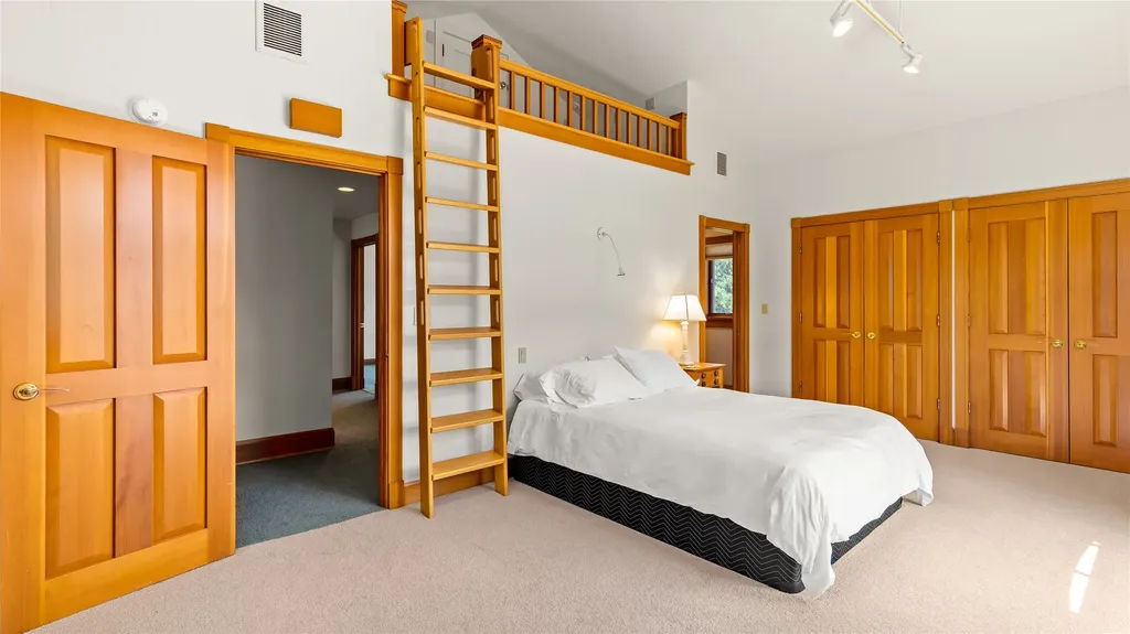 22 Woods Rose Lane Plains MT 59859