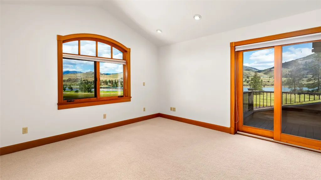 22 Woods Rose Lane Plains MT 59859