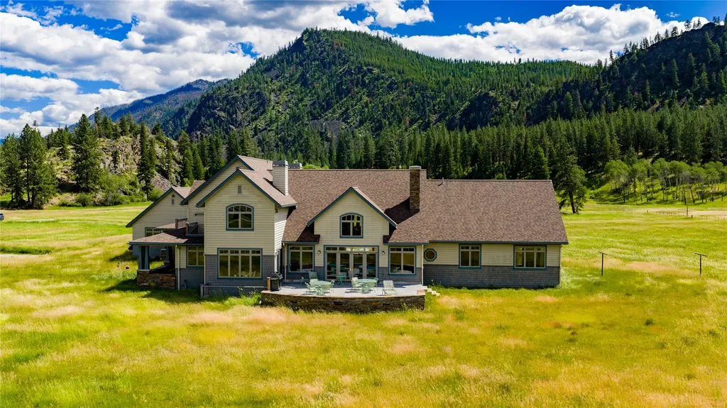 22 Woods Rose Lane Plains MT 59859