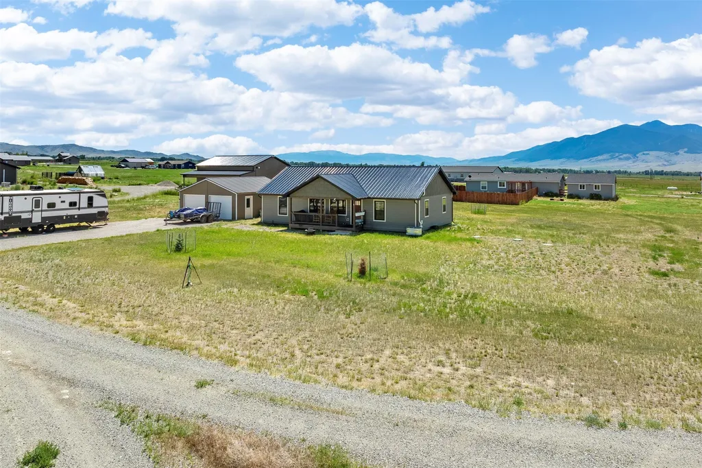 15 Sapphire Way Sheridan MT 59749