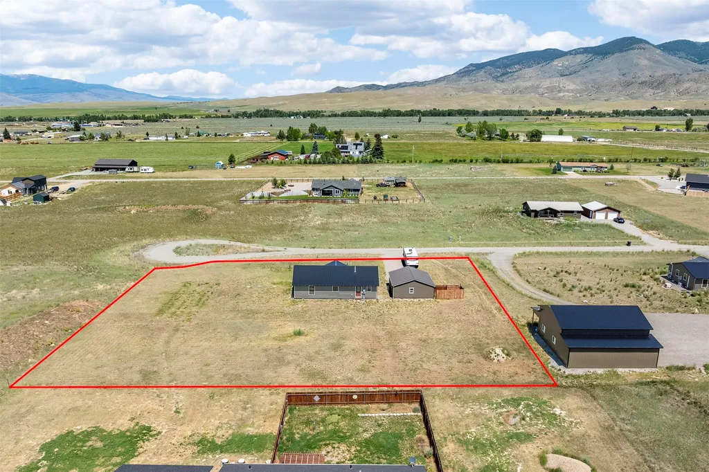 15 Sapphire Way Sheridan MT 59749