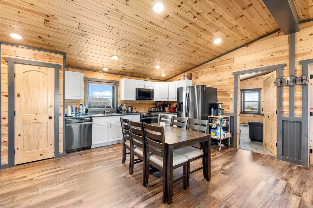 15 Sapphire Way Sheridan MT 59749