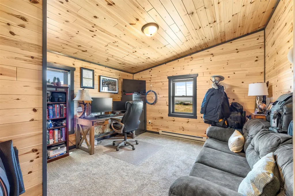 15 Sapphire Way Sheridan MT 59749