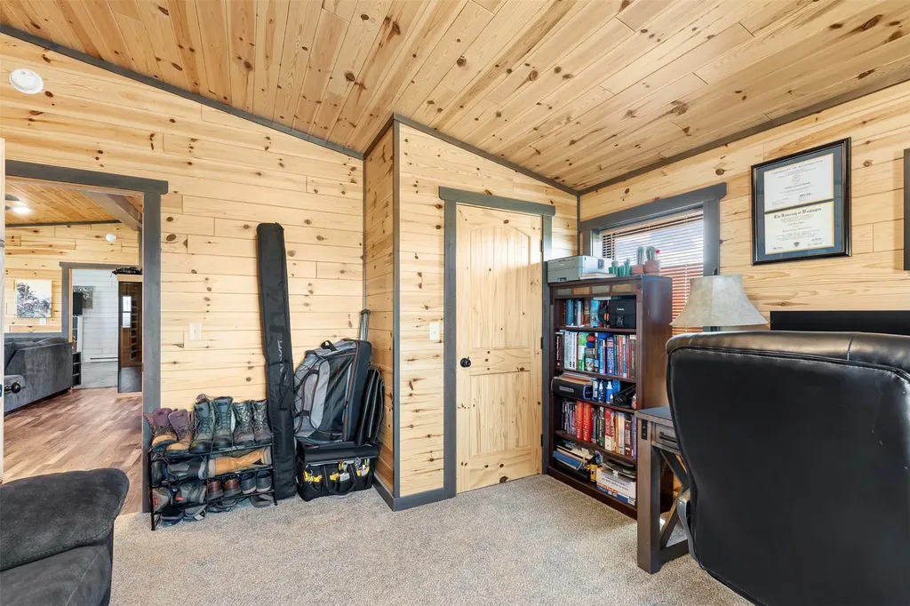 15 Sapphire Way Sheridan MT 59749