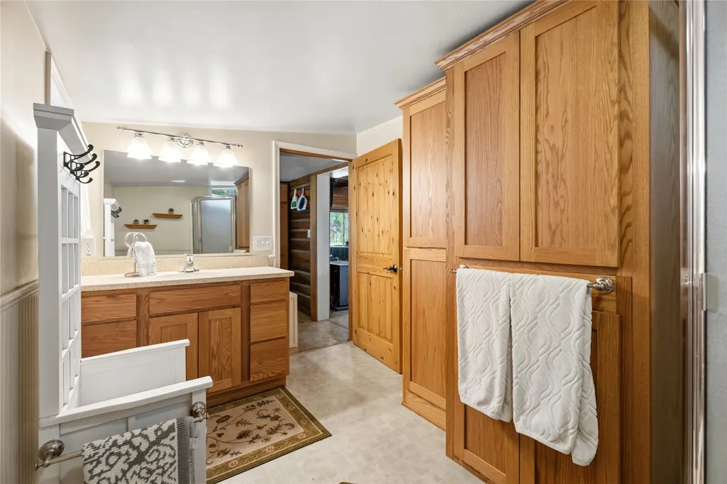 392 Leisure Lane Sula MT 59871