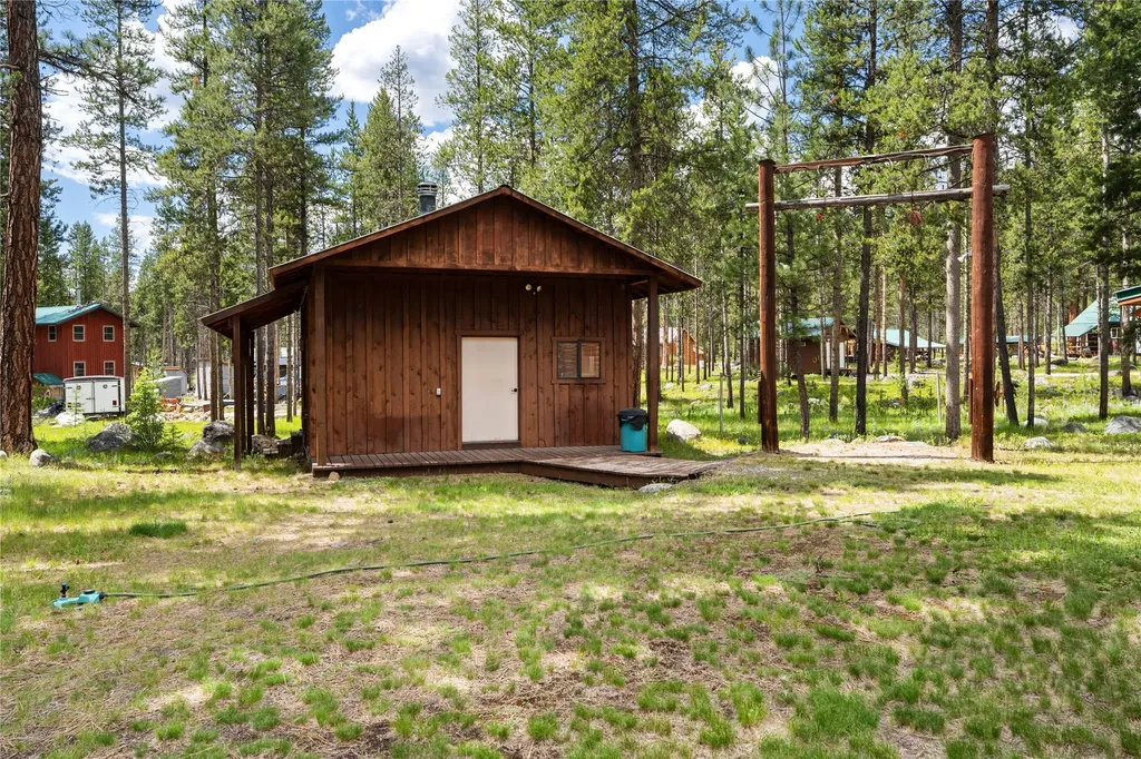 392 Leisure Lane Sula MT 59871