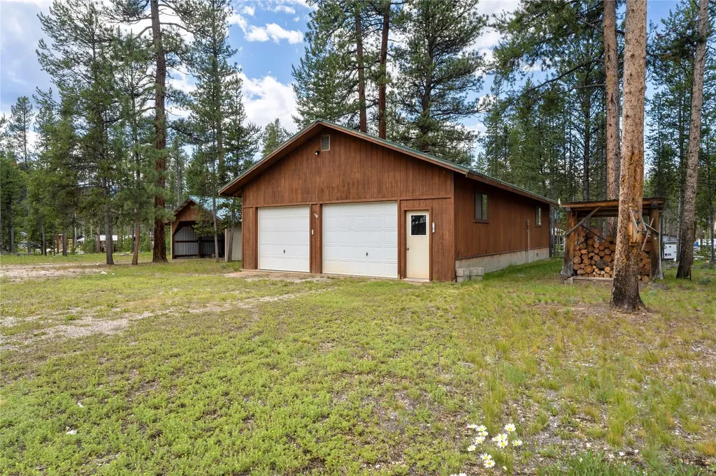 392 Leisure Lane Sula MT 59871